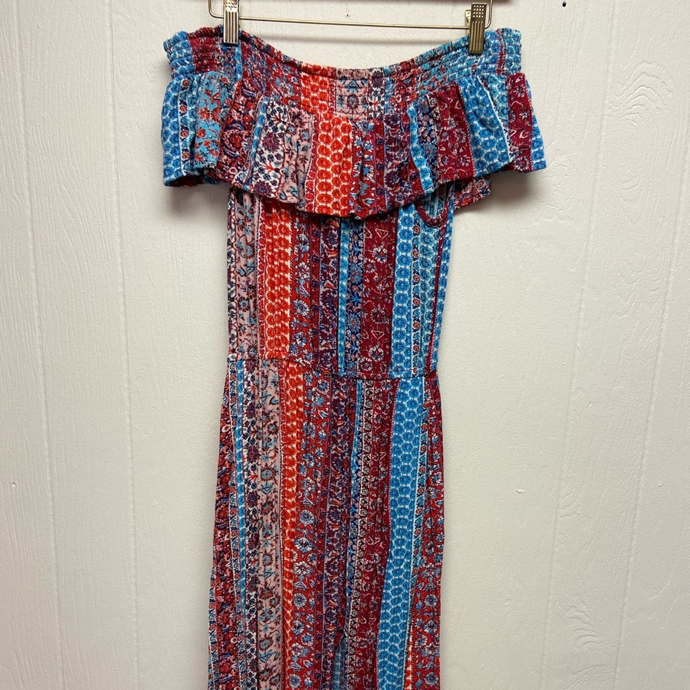 Off shoulder maxi dress